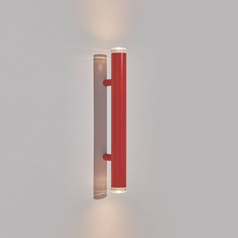Petite Friture :: Lampa ścienna / Kinkiet Pyl czerwona wys. 75 cm