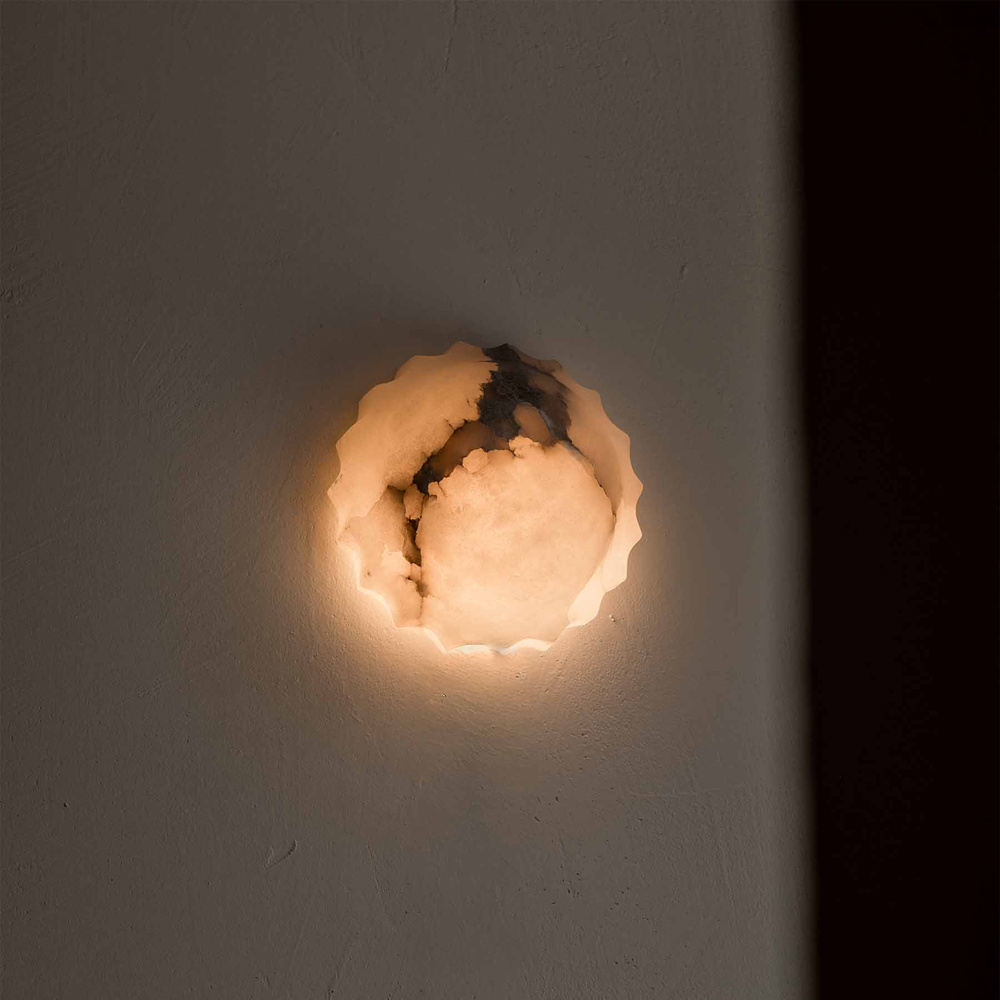 Embassy Interiors :: Lampa ścienna / Kinkiet Elektra alabaster śr. 15 cm biała