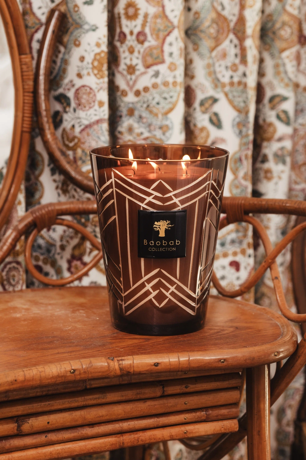 Baobab :: Świeca zapachowa Fontenay Cernay Kadzidło / Cedr / Skóra