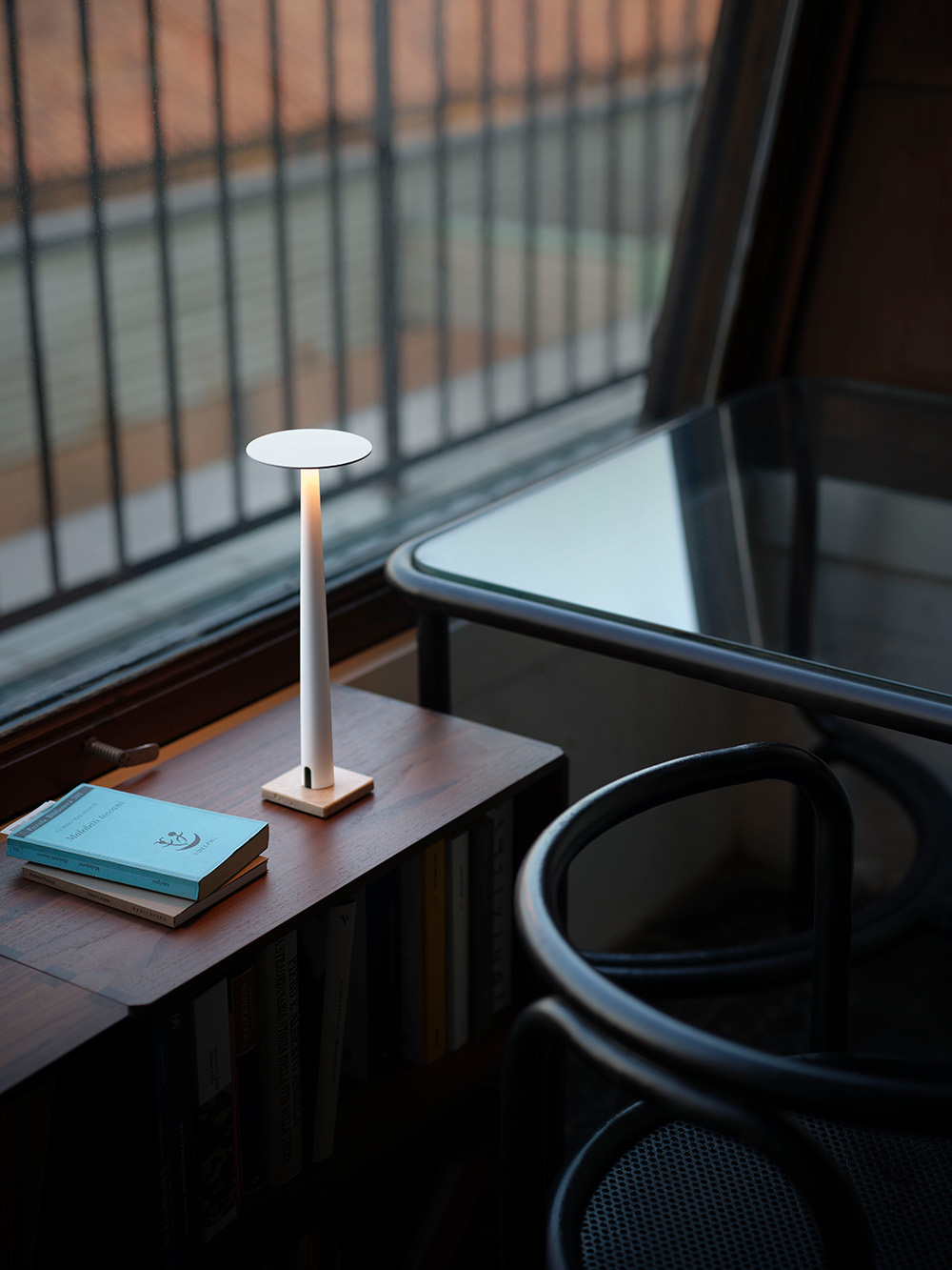 Nemo Lighting :: Portofino table lamp, height 30.5 cm, black / marble base