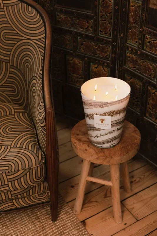 Baobab :: Świeca zapachowa Sand Siloil cedr / fasola Tonka / zielona cytryna