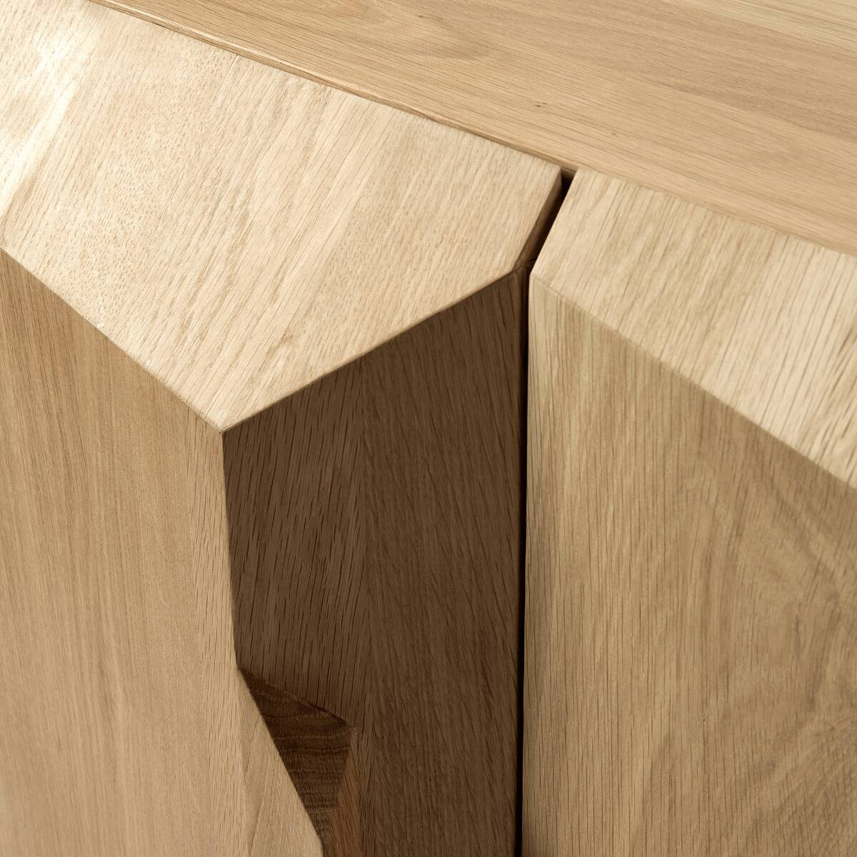 Ethnicraft :: Stairs 3-door chest of drawers, natural oak, width 150 cm