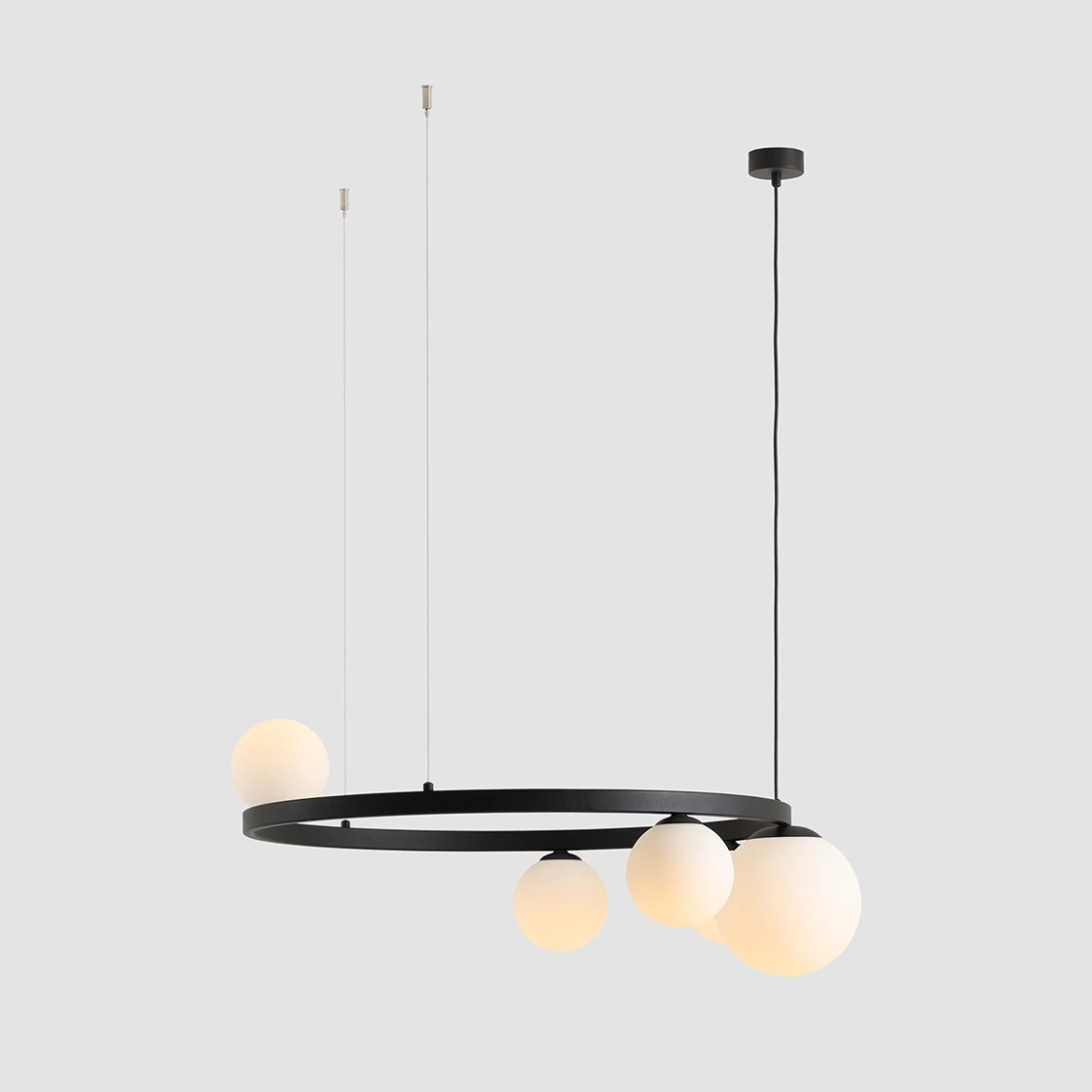 Artera :: Lampa wisząca Garda 5 Ring szer. 92 cm czarna