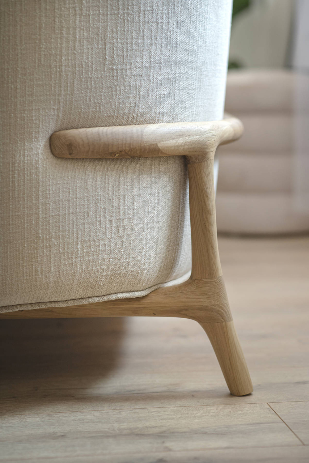 Szyszka Design :: Hoya beige upholstered armchair, width 90 cm