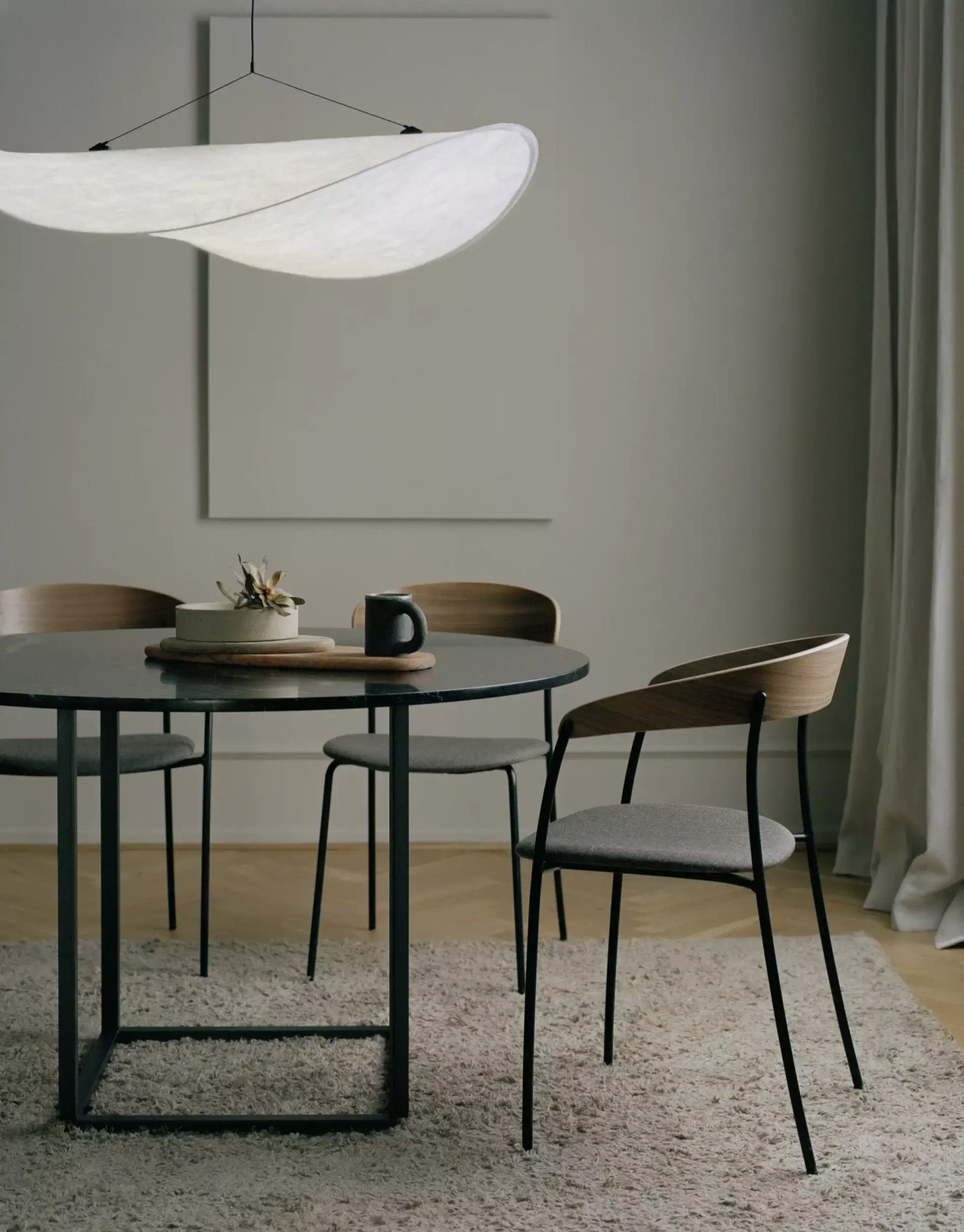 New Works :: Tense white pendant lamp, diameter 120 cm