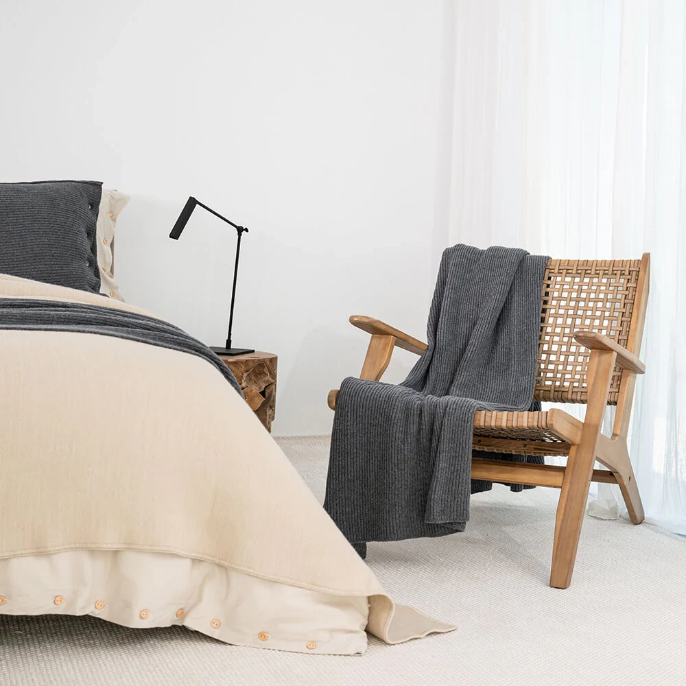 Moyha :: Pled z wełną klasyczny Premium grafitowy 130x220 cm