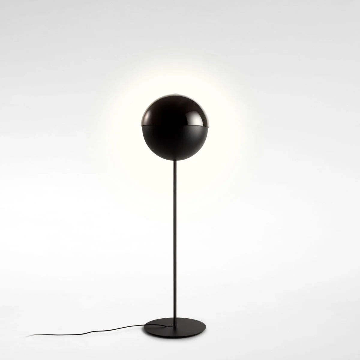 MARSET :: Theia floor lamp, height 125 cm, black