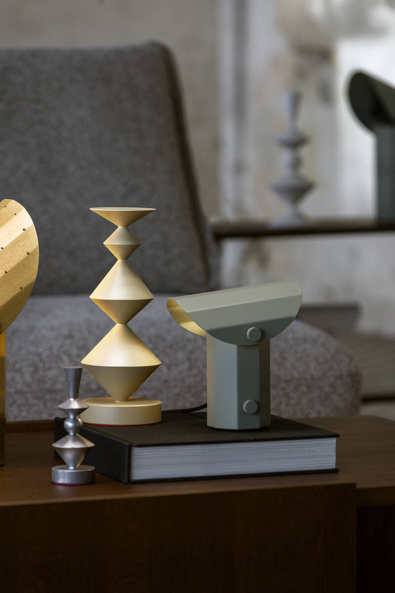 Kaspa :: Apolin table lamp, height 18 cm, sage green