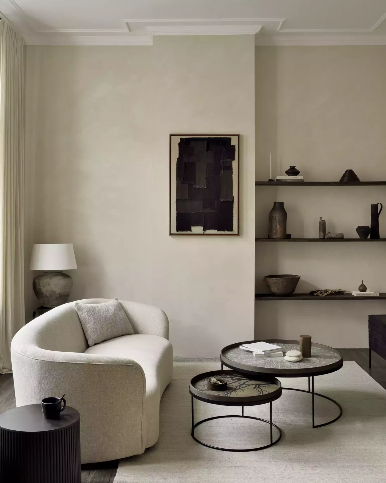 Ethnicraft :: Stolik Mahogany drewniany okrągły czarny wys. 40 cm