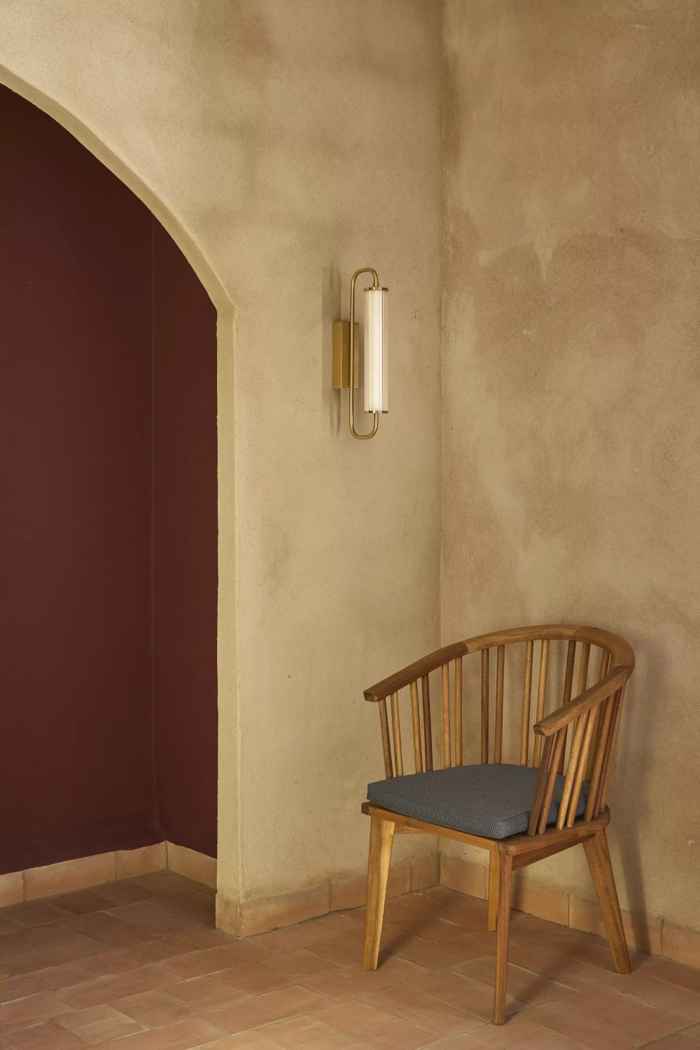 Aromas :: Lampa ścienna / kinkiet Ison wys. 43 cm złoty IP44