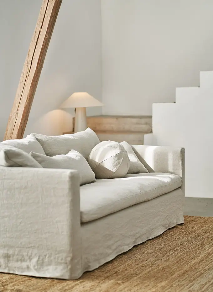 Sits :: Lill upholstered sofa