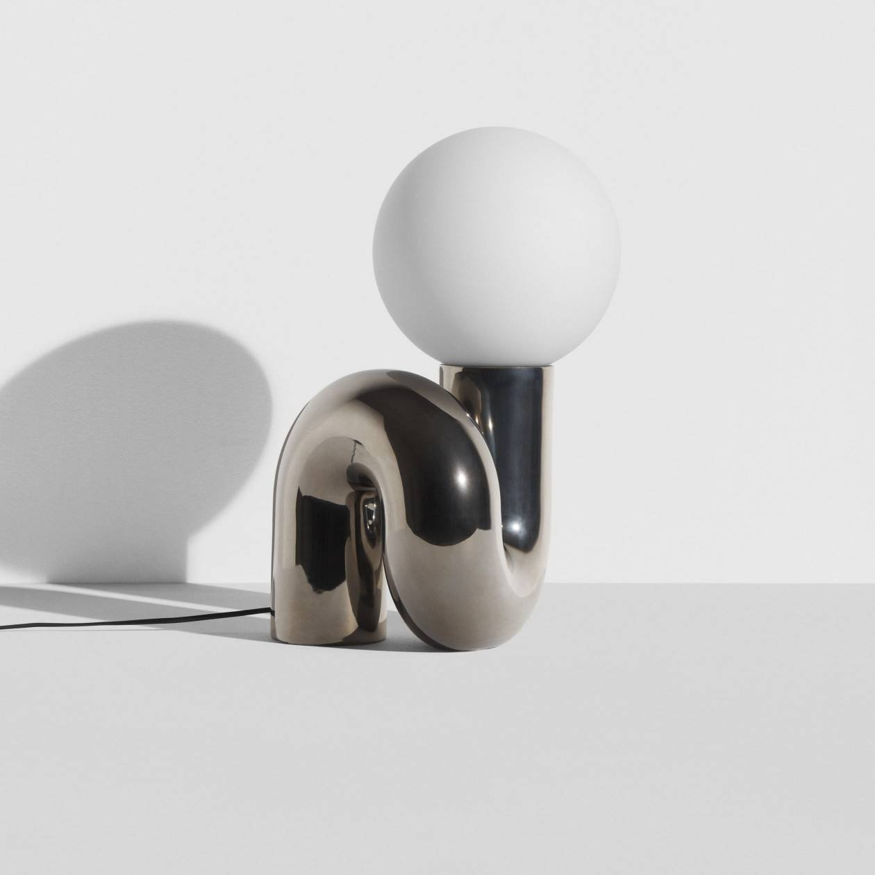 Petite Friture :: Lampa stołowa Neotenic L Platinum