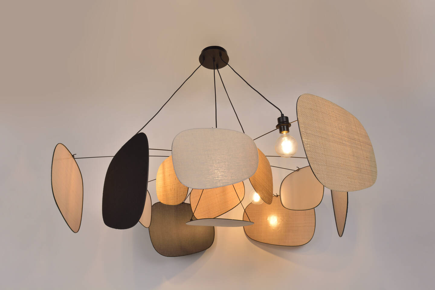 Market Set :: Screen 70's hanging lamp, diameter 150 cm, size XXL, beige and black
