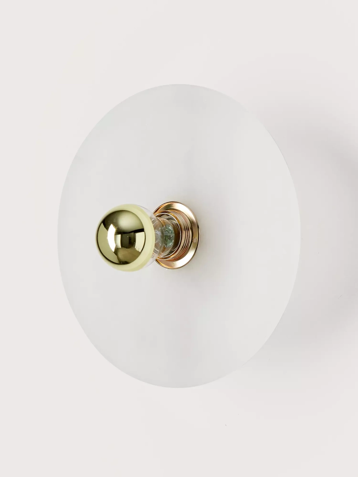 Aromas :: Lampa ścienna / kinkiet Alba alabaster / złoty metal śr. 35 cm / mocowanie 5 cm