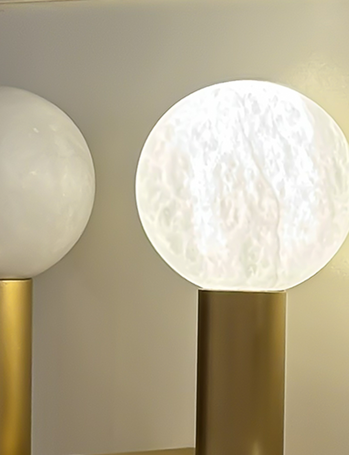 Robin :: Royal Disc ceiling lamp, alabaster gold, diameter 15 cm