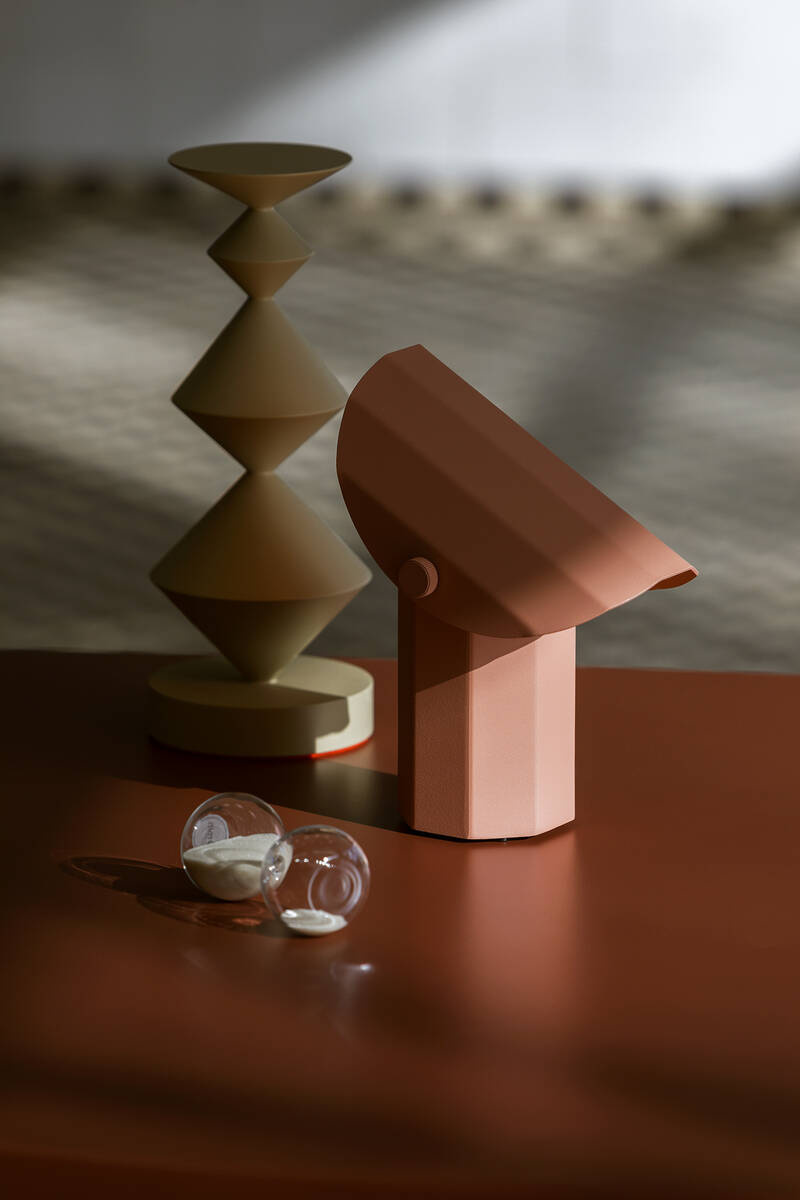 Kaspa :: Apolin Tischleuchte, Höhe 18 cm, rosa