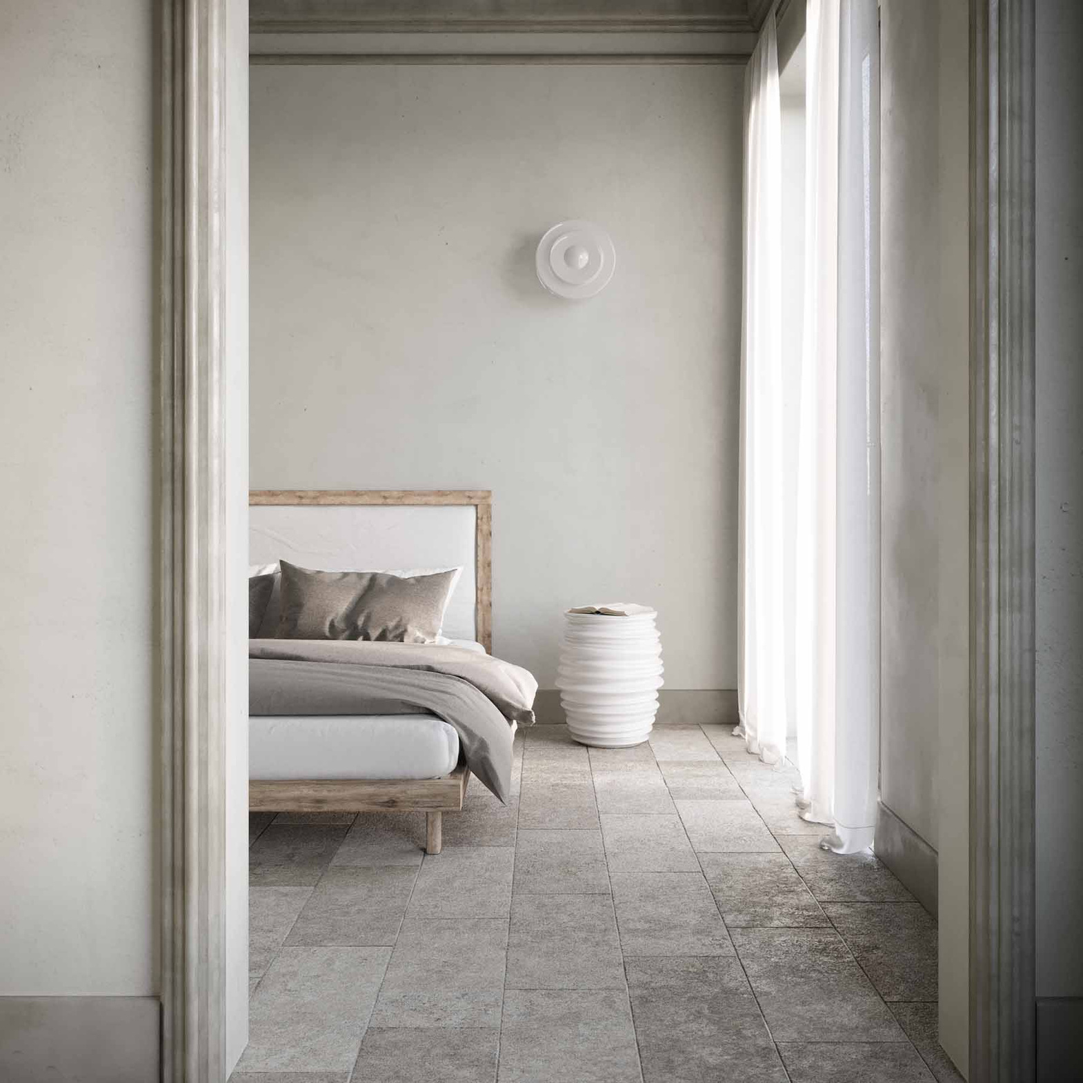 Embassy Interiors :: Mémoire glass brass wall/ceiling lamp, diameter 30 cm