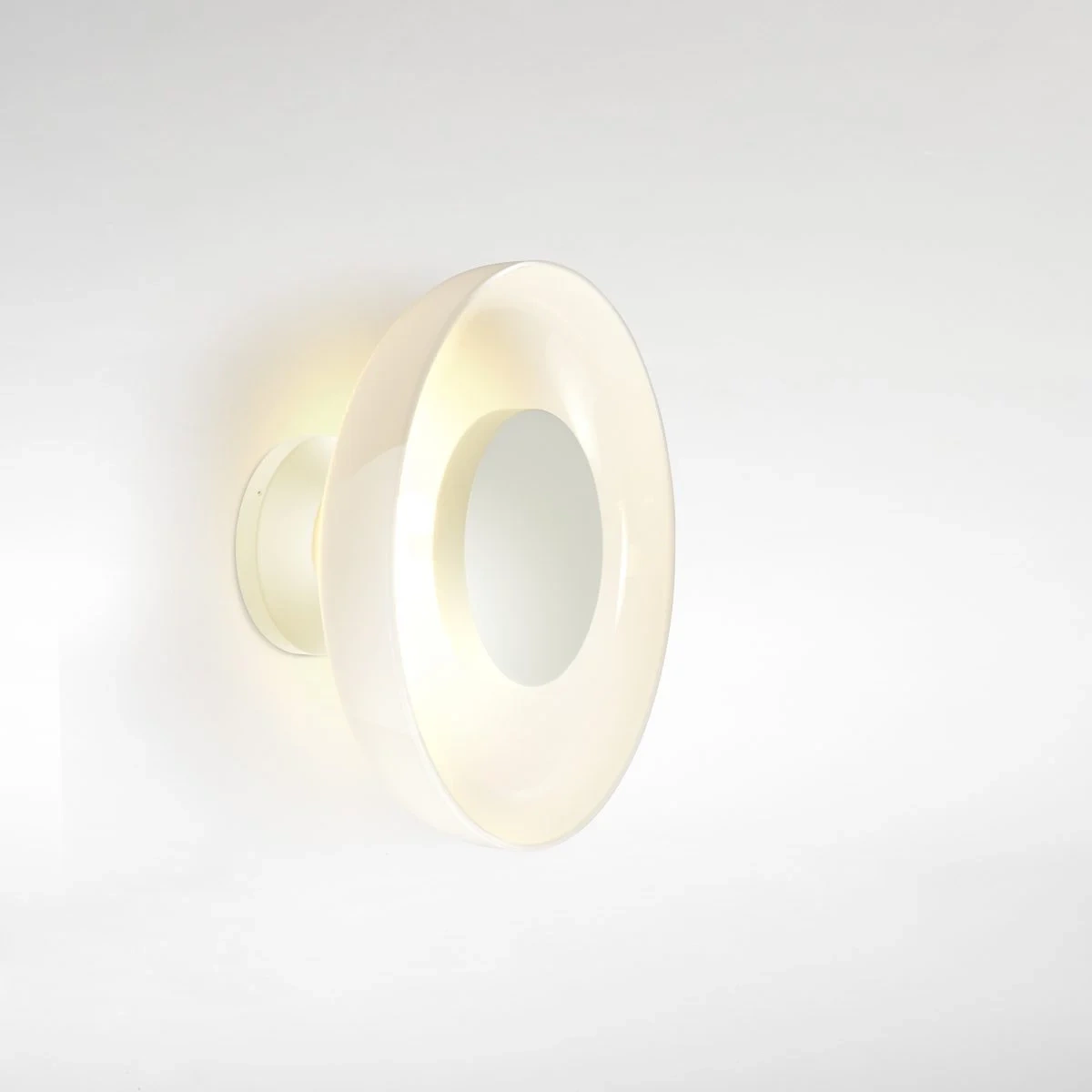 Marset :: Lampa ścienna / kinkiet Aura Plus W/Canopy czarno-transparentny śr. 25,3 cm