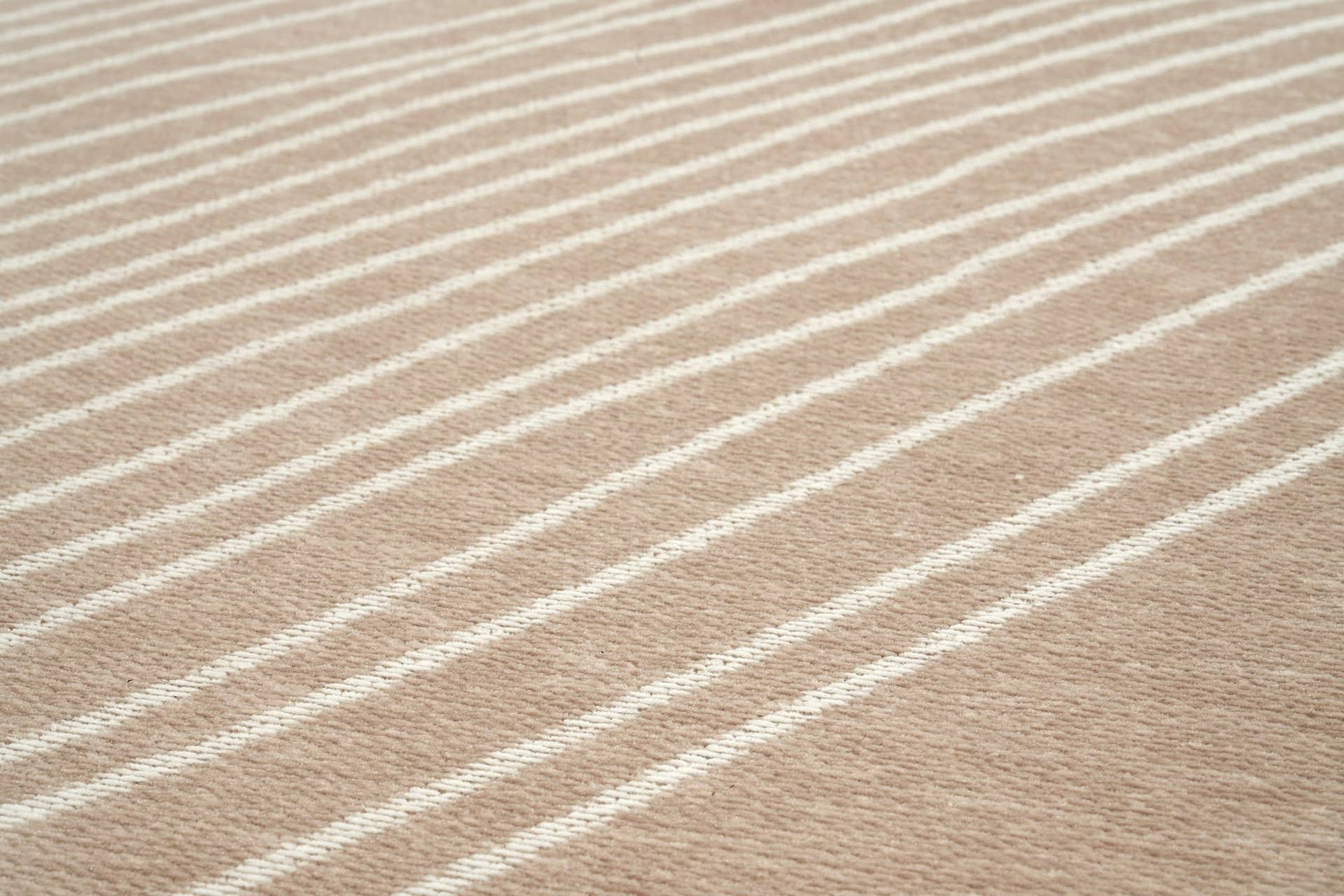 Carpet Decor :: Leicht zu reinigender Teppich in Beige und Weiß von Etna