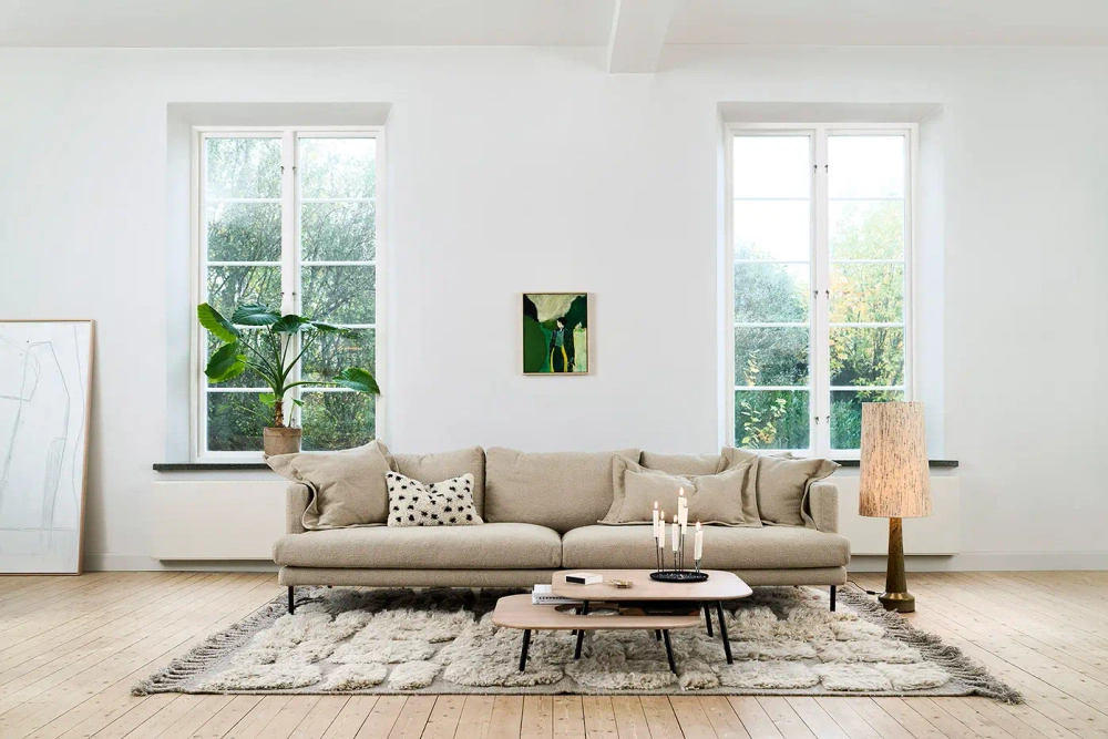 Sits :: Britt upholstered sofa