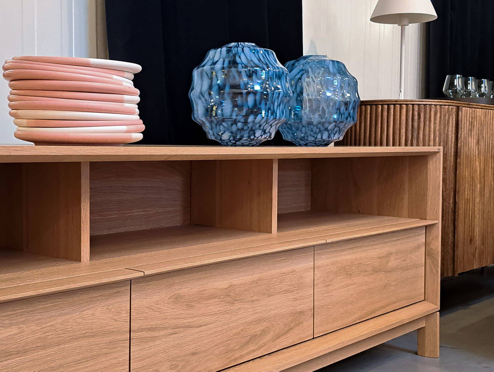 Selfia :: Mizo oak TV chest of drawers, width 180 cm