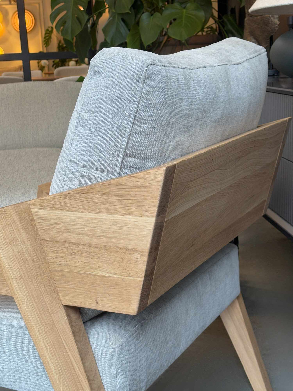 Szyszka Design :: Piko upholstered armchair, gray / natural oak, width 72 cm