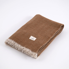 Moyha :: Wełniany pled w jodełkę orzechowy 220x240 cm