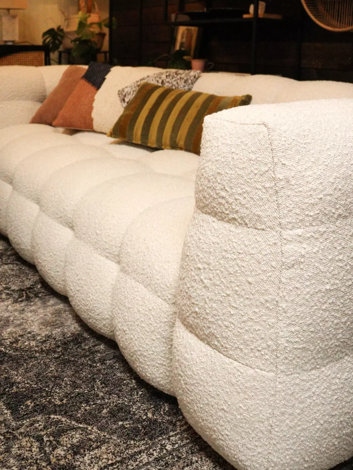 Nordic Line :: Sofa gepolstert Michelle boucle 3 person 236x68x100cm beige