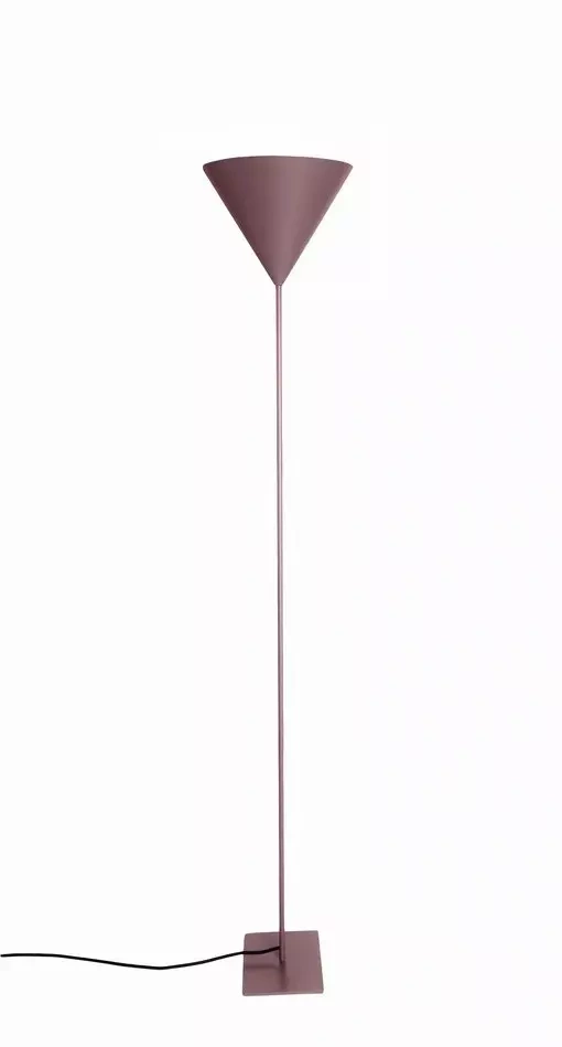 Loftlight :: Stehlampe aus Aluminium Konko Höhe 160 cm rosa