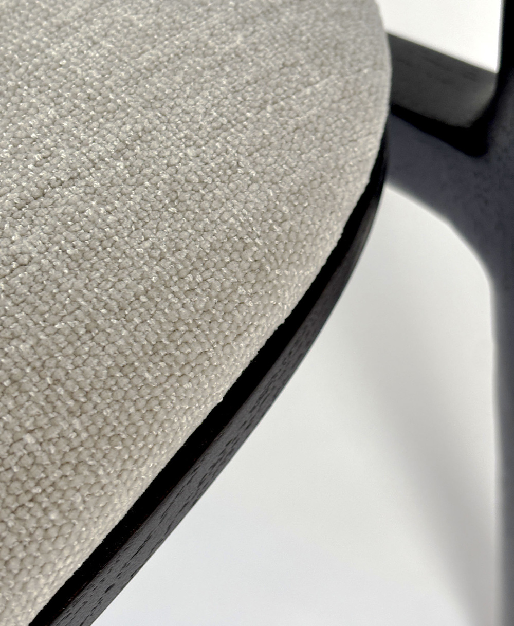 Szyszka Design :: Filo Stuhl, Schwarz, Bio-Eichenholz