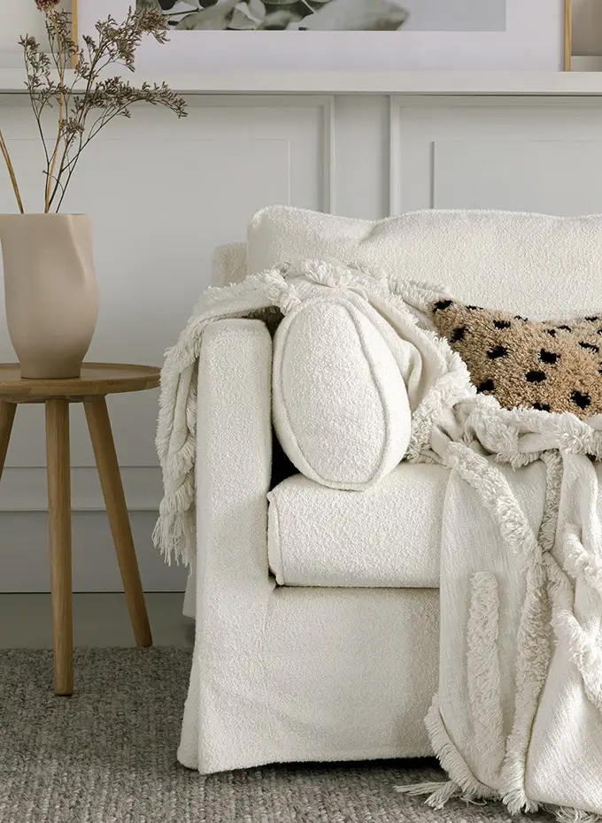 Sits :: Sara upholstered sofa