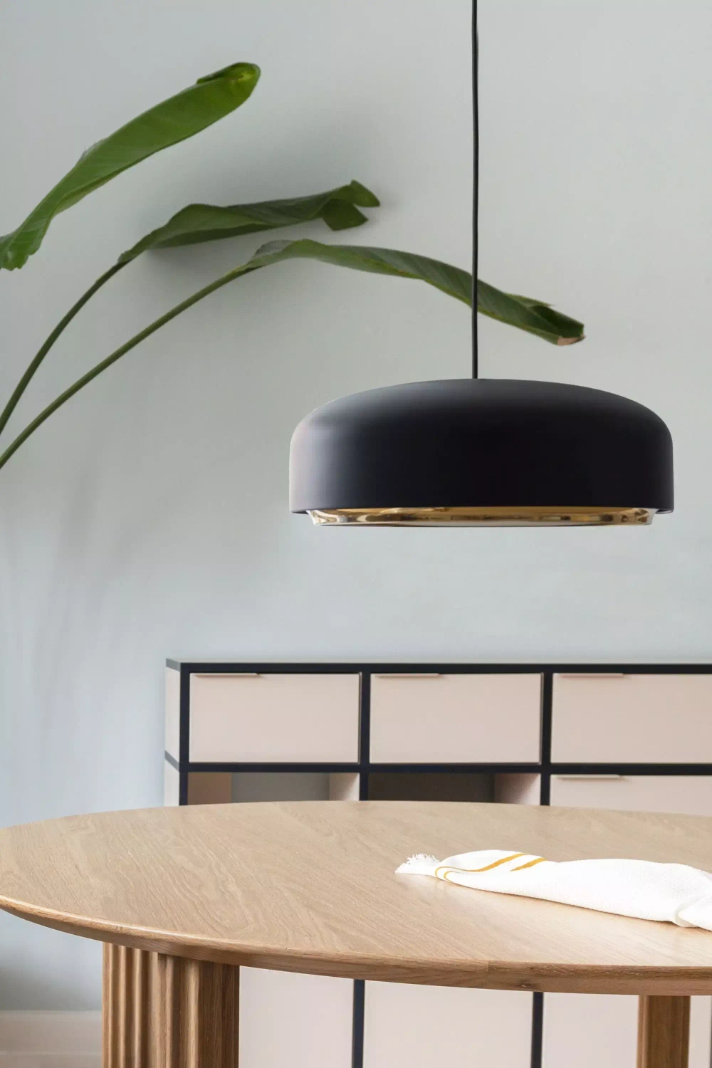 Umage :: Pendant lamp Hazel matte black Medium dia. 40 cm