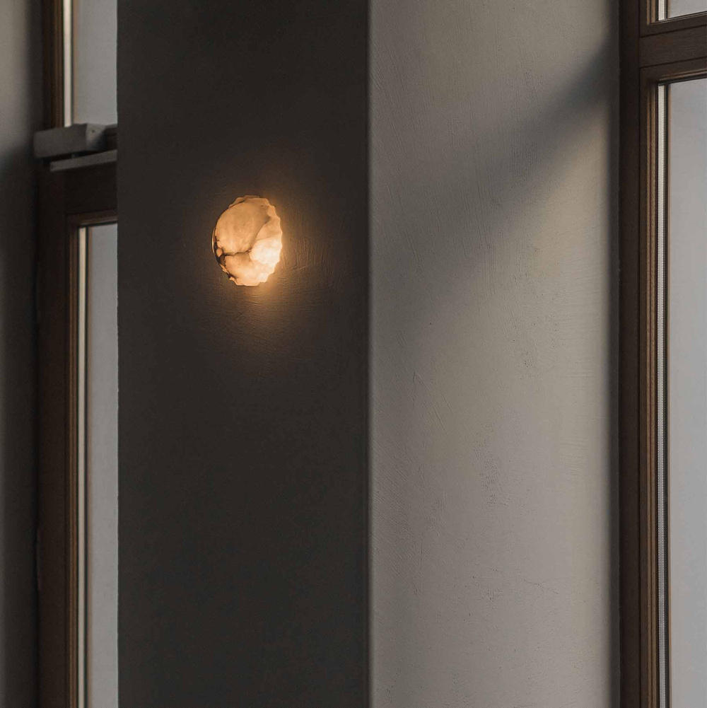 Embassy Interiors :: Lampa ścienna / Kinkiet Elektra alabaster śr. 15 cm biała