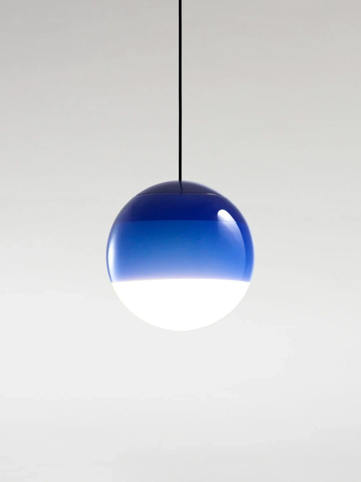 Marset :: Lampa wisząca Dipping śr. 20 cm niebieska