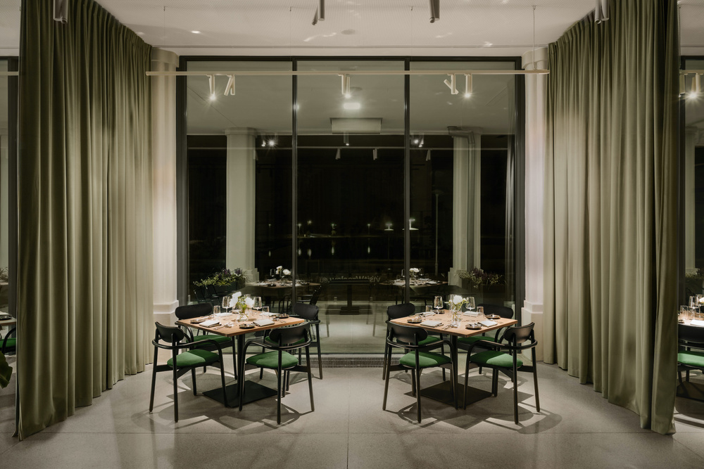 Paged :: La Benda B-2960 green chair