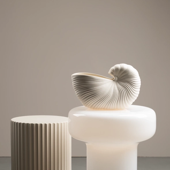 Artera :: Bonbon Almond floor lamp, height 47 cm, white