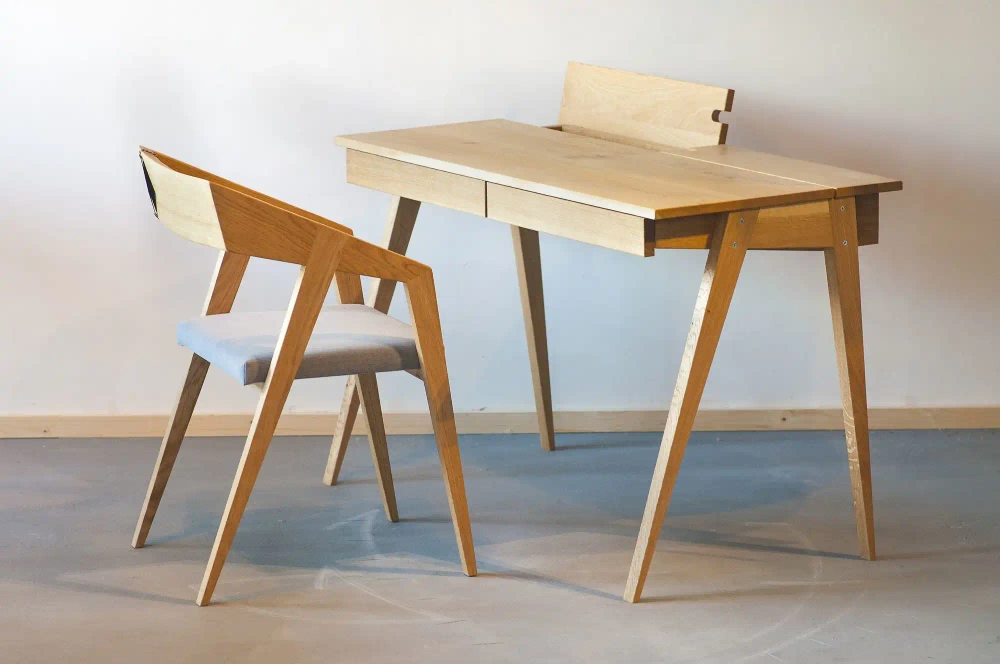 Szyszka Design :: Wooden Piko Desk