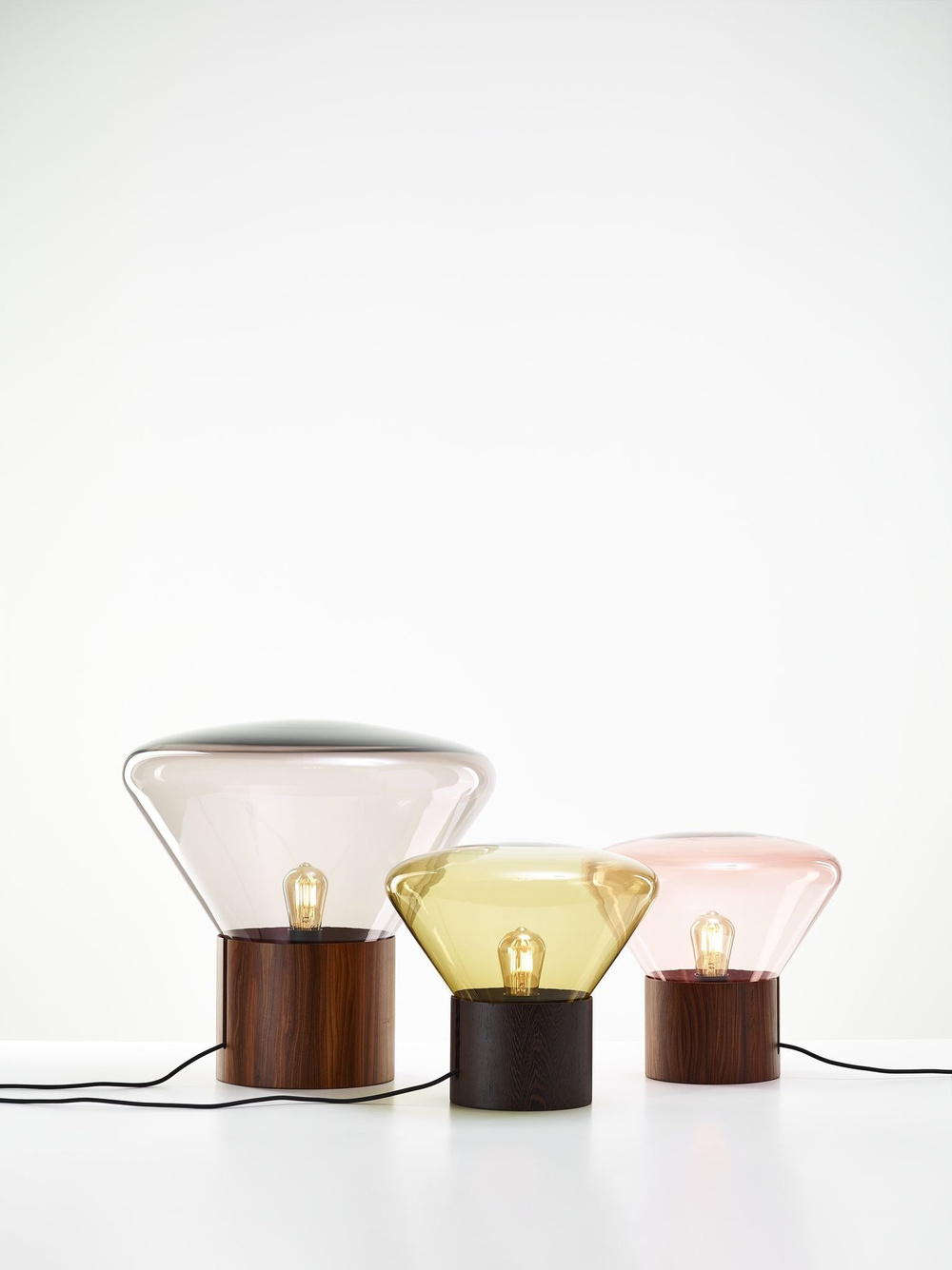 Brokis :: Tischlampe aus Holz Muffins transparent