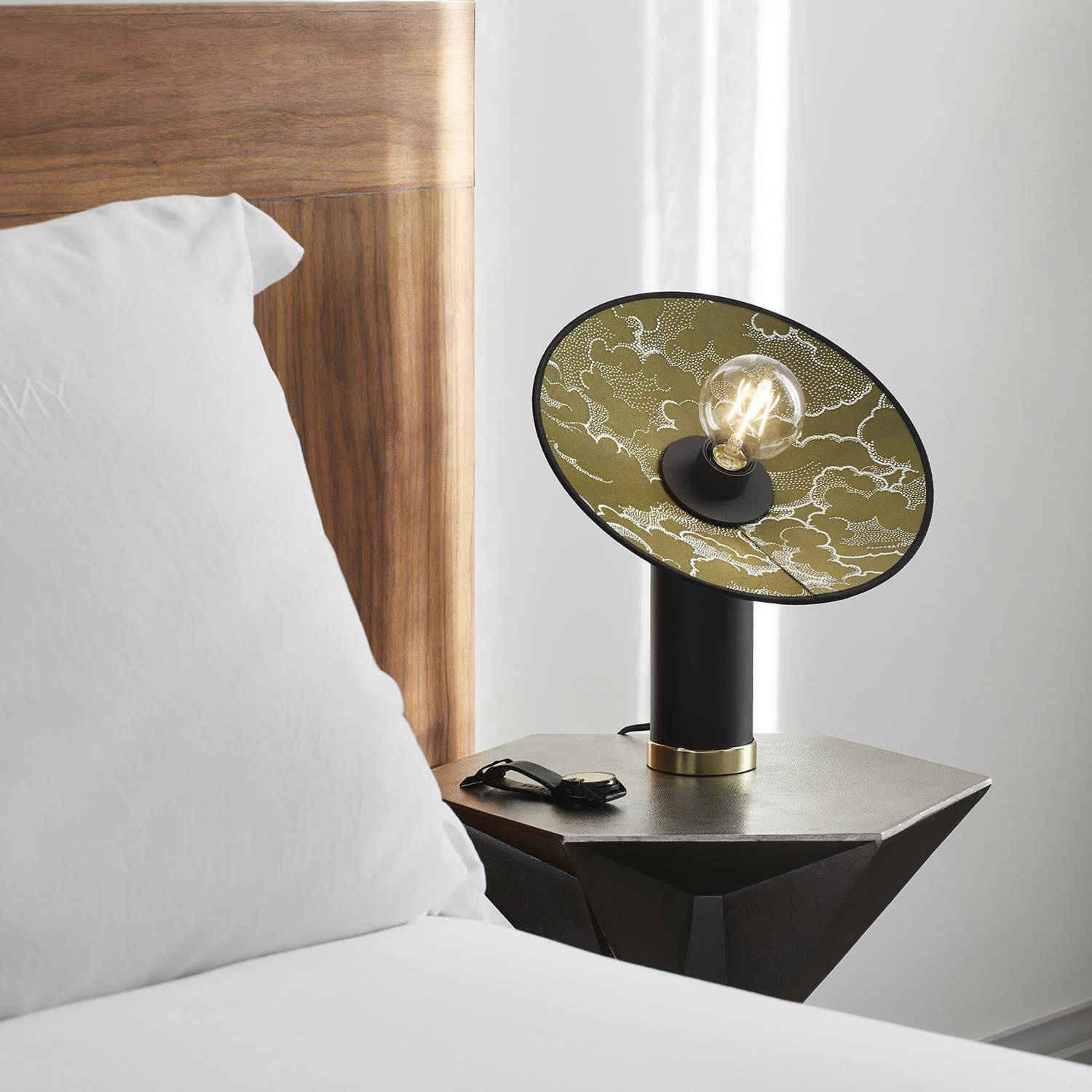 Market Set :: Lampa stołowa Gatsby złoty wys. 37 cm