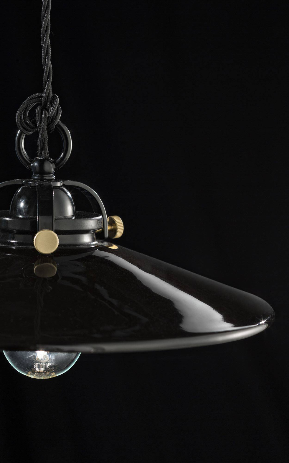 Ferroluce :: B&W black pendant lamp, diameter 31 cm