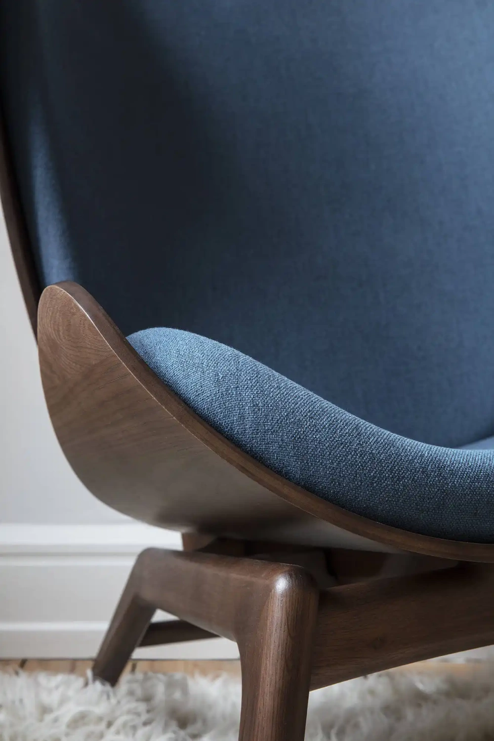 Umage  ::  Armchair Reader grey