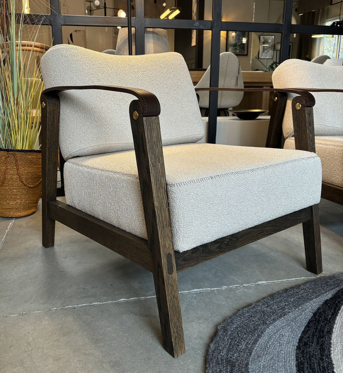Nordic Line :: Philip beige upholstered armchair