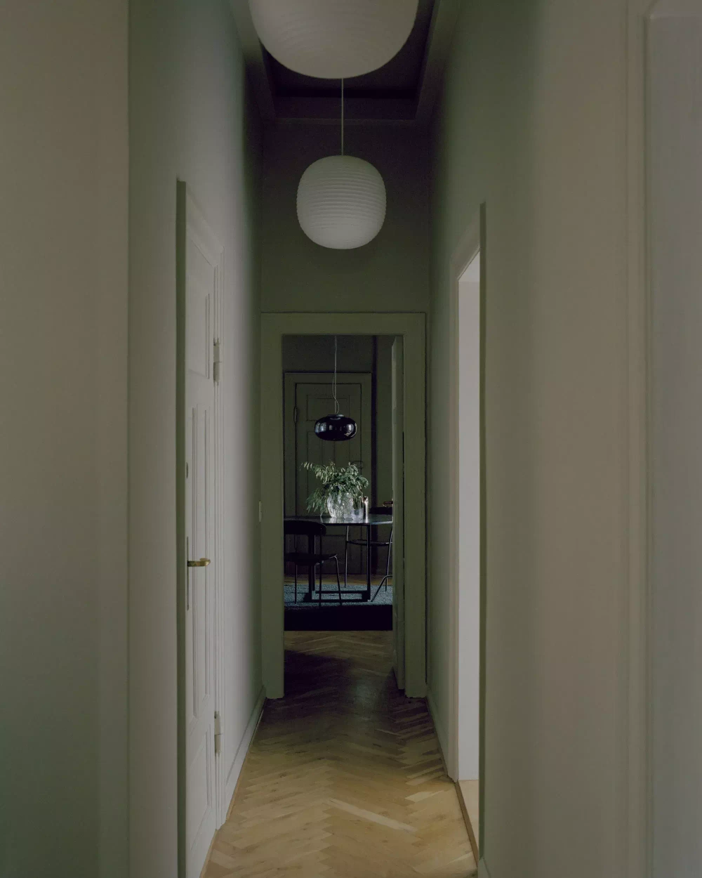 New Works :: Hanging lamp Lantern white dia. 30 cm