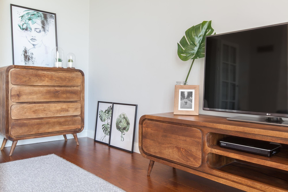 TABLE4U :: Drewniana szafka RTV Zośka 180x40x50 - Kolor Krowa