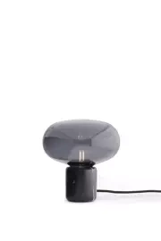 New Works :: Lampa stołowa Karl-Johan czarna wys. 23,5 cm marmurowa podstawa