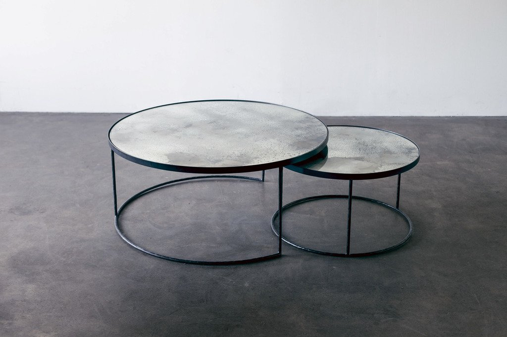 Ethnicraft :: Set von 2-Set Couchtischen aus Metall Clear Nesting Low schwarz