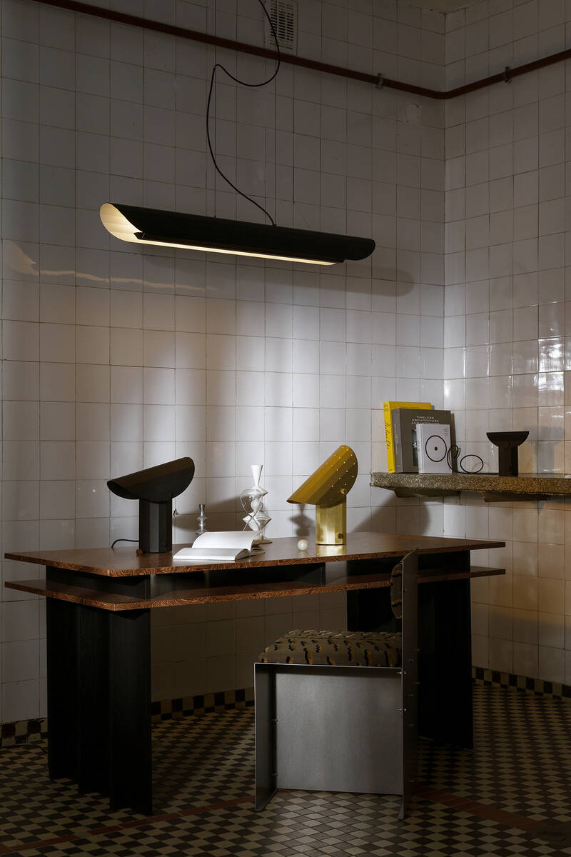 Kaspa :: Apolin table lamp, height 30 cm, black