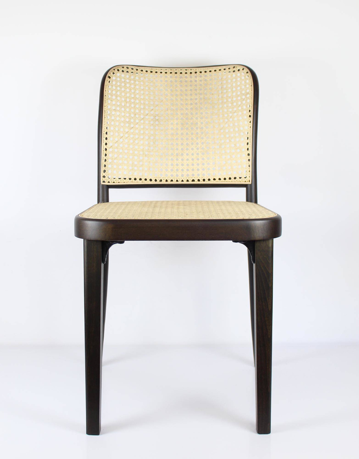 Fameg :: Wooden chair A-811