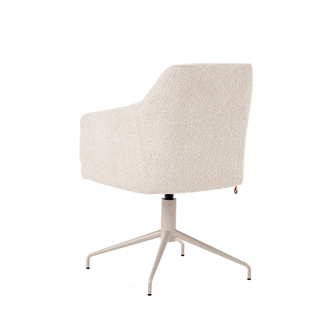 Mobitec :: Saga C08 swivel office chair with armrests, width 62 cm, beige