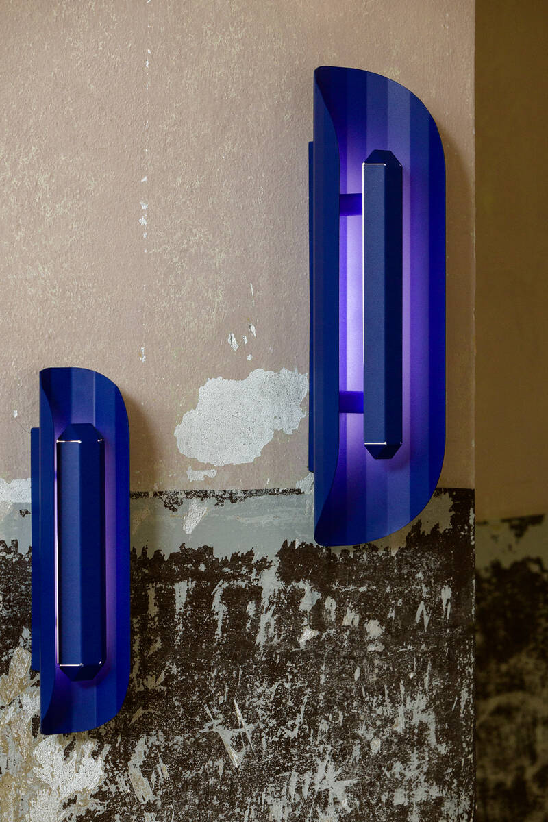 Kaspa :: Apolin wall lamp / sconce, height 65 cm, cobalt blue